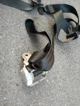 CINTURONES TRASEROS TOYOTA AURIS