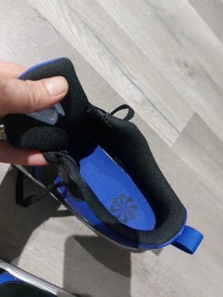 Zapatillas Nike Azul y Negro Poco Uso