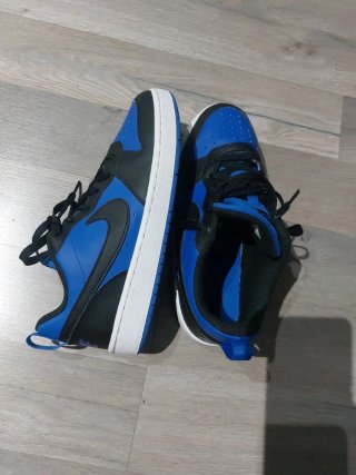 Zapatillas Nike Azul y Negro Poco Uso