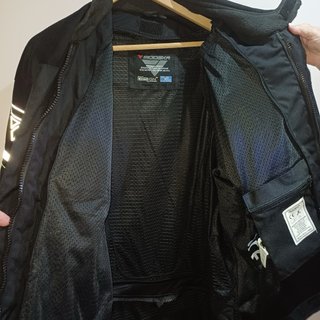 Chaqueta de moto negra