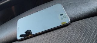 iPhone 11 (93% Batería)