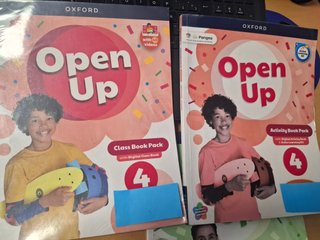 Open Up 4 Course Book (Spain)