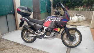Honda Africa Twin XRV 750 RD07A