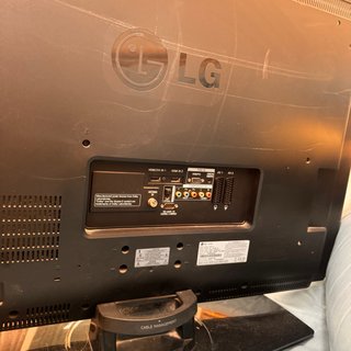 TV LG 37” Full HD con mando