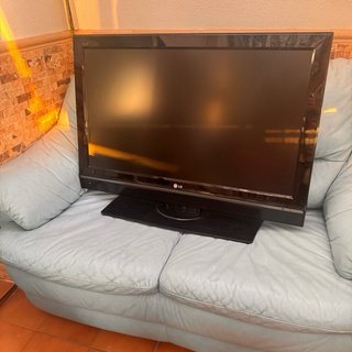 TV LG 37” Full HD con mando