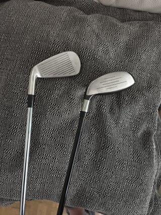 Palos de golf( wedges, híbridos y maderas)