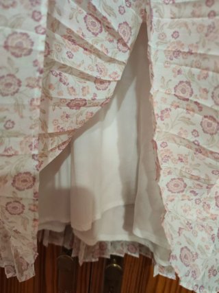 Vestido Hollister floral rosa y blanco