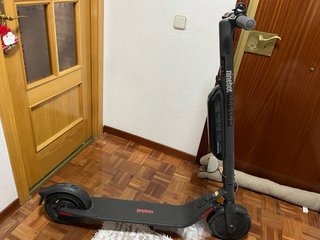 Segway Ninebot E45E ¡Seminuevo + Casco Incluido!