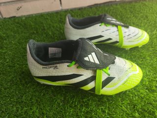Botas fútbol niño Adidas Predator