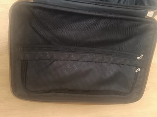 Conjunto Maleta Cabina Guess + Bolso