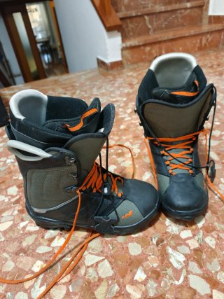 Tabla Snowboard Elan Aragón + Botas