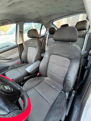 SEAT Leon 2000