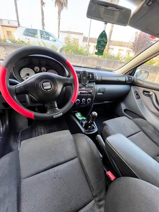 SEAT Leon 2000