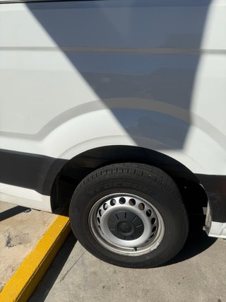 Furgoneta volkswagen crafter L3H3 año 2020 .