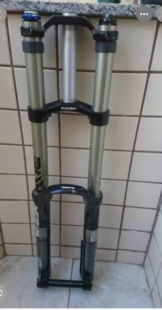 Orquilla DH Rock Shox