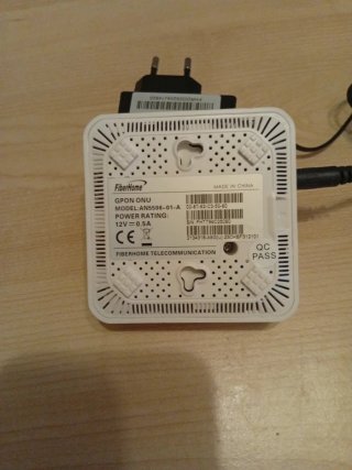 Unidad de red óptica FiberHome ONT
