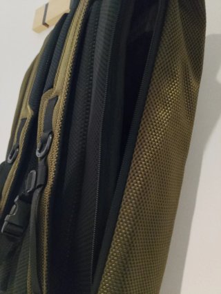 Mochila Eastpak Tecum Roll 20L Negra/Verde