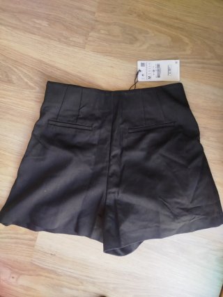 Pantalón corto negro Zara Talla M