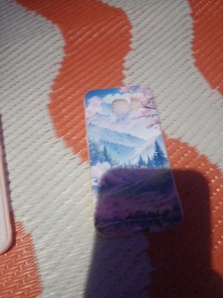 Funda móvil con diseño chica y Torre Eiffel