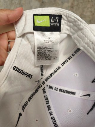 Gorra Nike infantil blanca – Talla 4-7 años