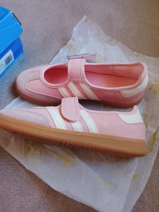 Adidas Mary Jane rosas talla 39