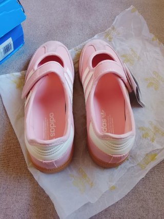 Adidas Mary Jane rosas talla 39