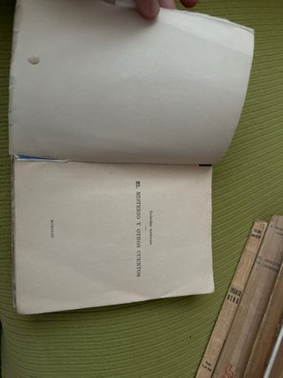 Libro antiguo El misterio y otros cuentos