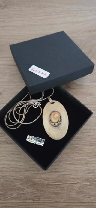 Colgante Plata con cadena de plata. Hecho a mano.