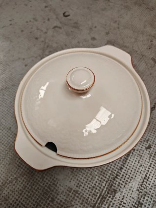 Sopera de porcelana Pontesa