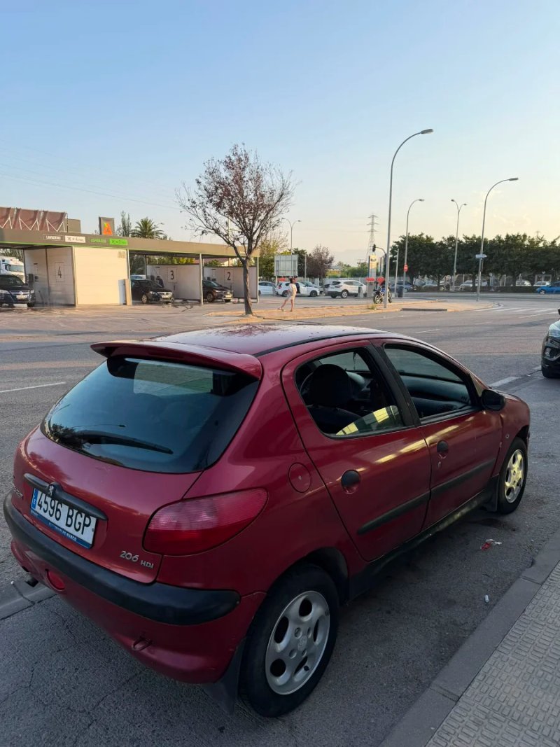 Peugeot 206 2001 - foto 1