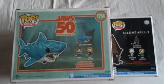 2 Funko Pop Terror: Jaws y Pyramid Head