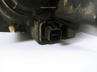 Kia faro derecho sorento i (jc) 2.5 crdi 22578020