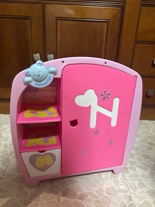 Armario Nenuco rosa con accesorios