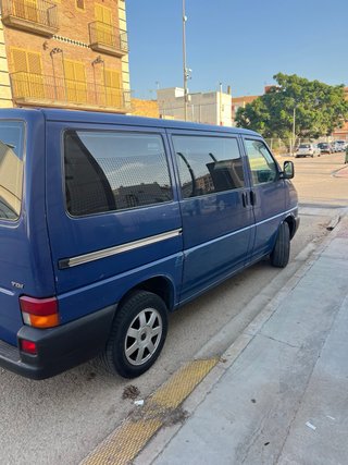 Volkswagen Transporter T4 2.5 tdi año 2003