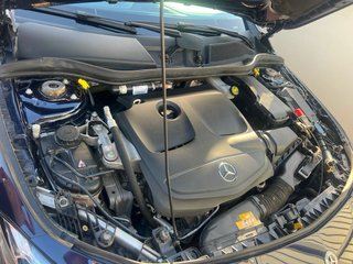 Mercedes-Benz CLA 200 AMG LINE 68,000 KM IMPECABLE