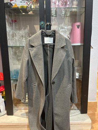 Abrigo largo Bershka gris