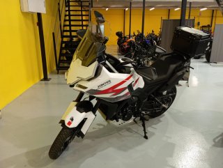 ZONTES Adventure Moto Blanca y Roja