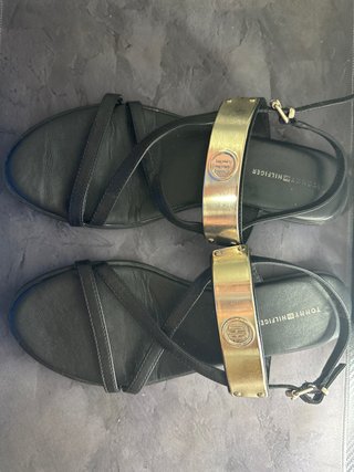 Sandalias Tommy Hilfiger. Talla 40. 100% Piel.
