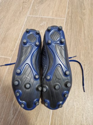 Zapatillas de fútbol Puma ONE Talla 42