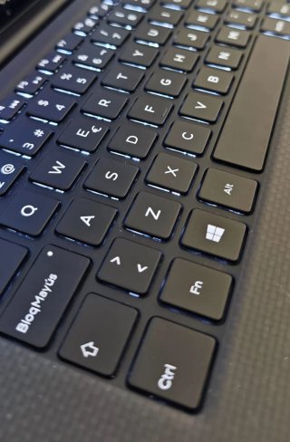 Portátil Dell XPS 9570 Táctil