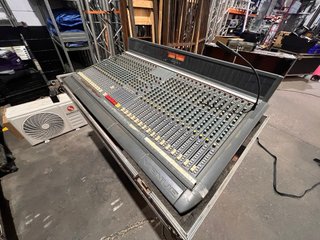 Mesa de Sonido Soundcraft Venue II Vintage