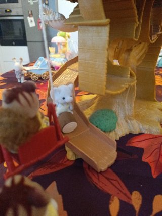 Casa del Árbol con cabaña Sylvanian Family