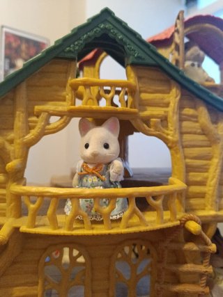 Casa del Árbol con cabaña Sylvanian Family