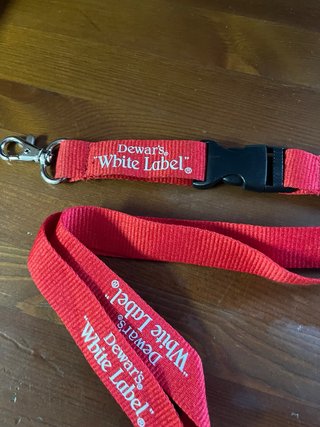 Merchandising White Label Dewar's