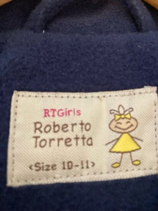 Poncho niña azul con cierre de madera T10