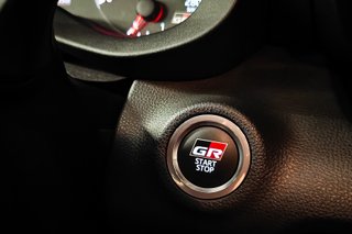 TOYOTA Yaris GR RZ Circuit Pack 2022