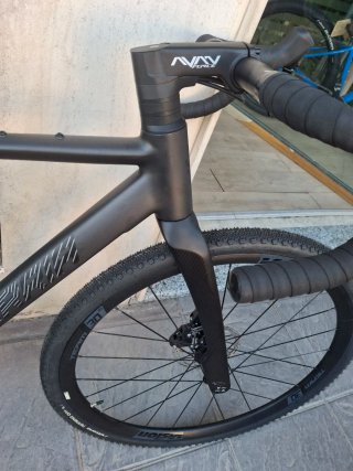 Berria Hallroad HPR Apex 12v