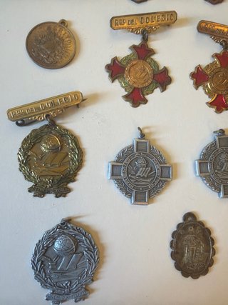 15 Medallas Escolares Antiguas Al Mérito