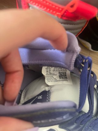 Air Jordan 1 Low FlyEase morado/blanco