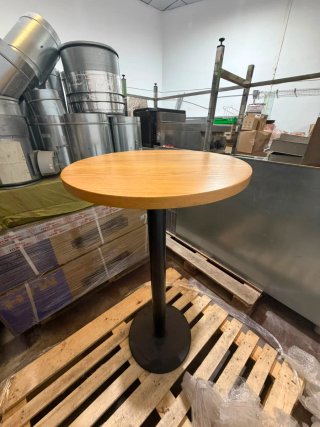 Mesa alta redonda madera y metal